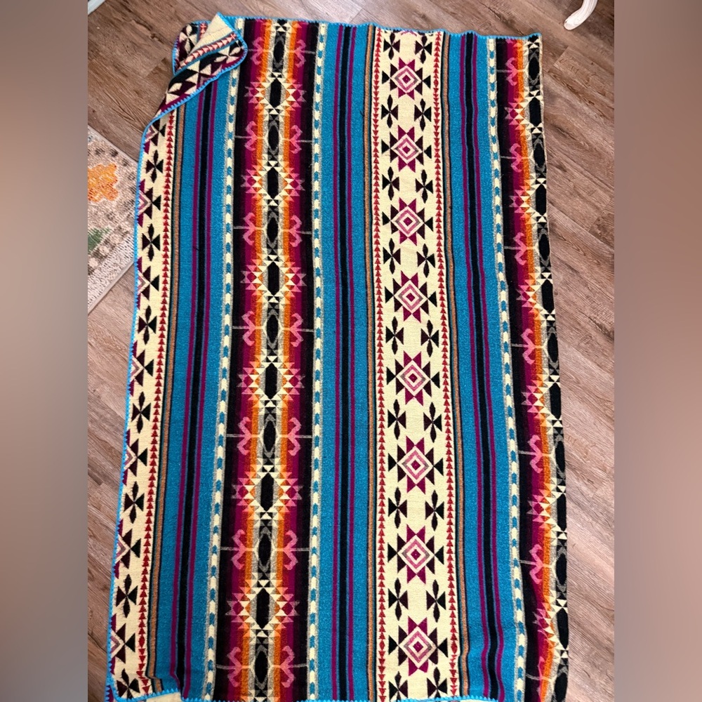 Oversized Southwestern Aztec Reversible Woven Blanket Throw Boho Western 88x71